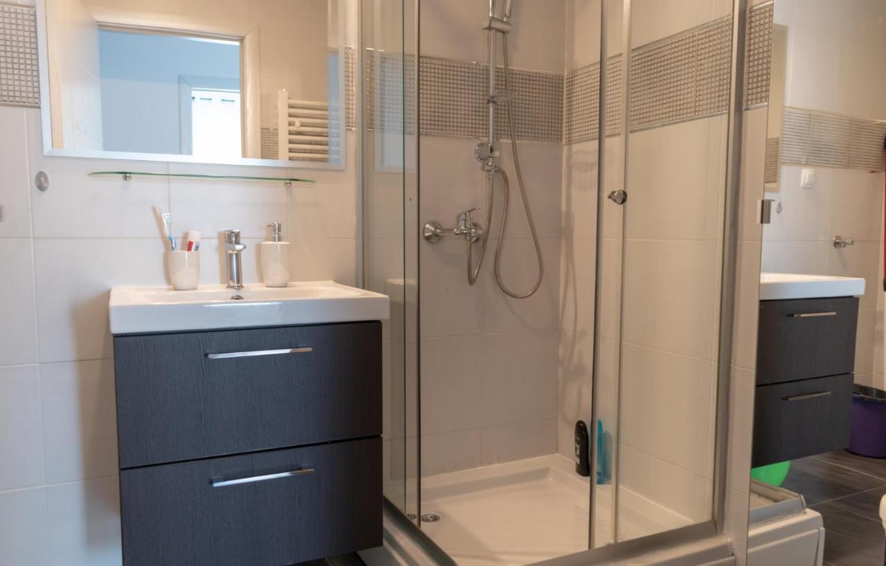 Stan Na Dan 021 Apartman Újvidék Kültér fotó