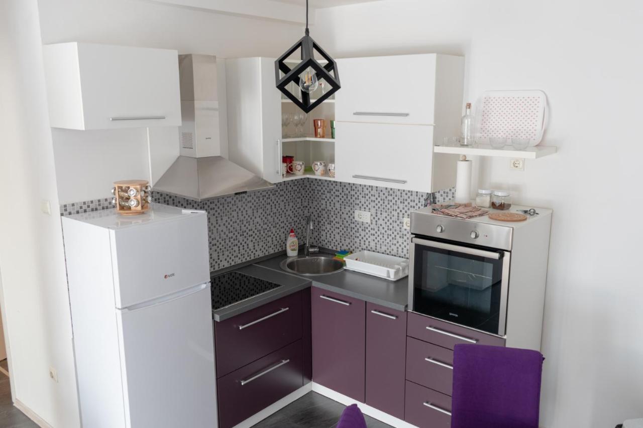 Stan Na Dan 021 Apartman Újvidék Kültér fotó