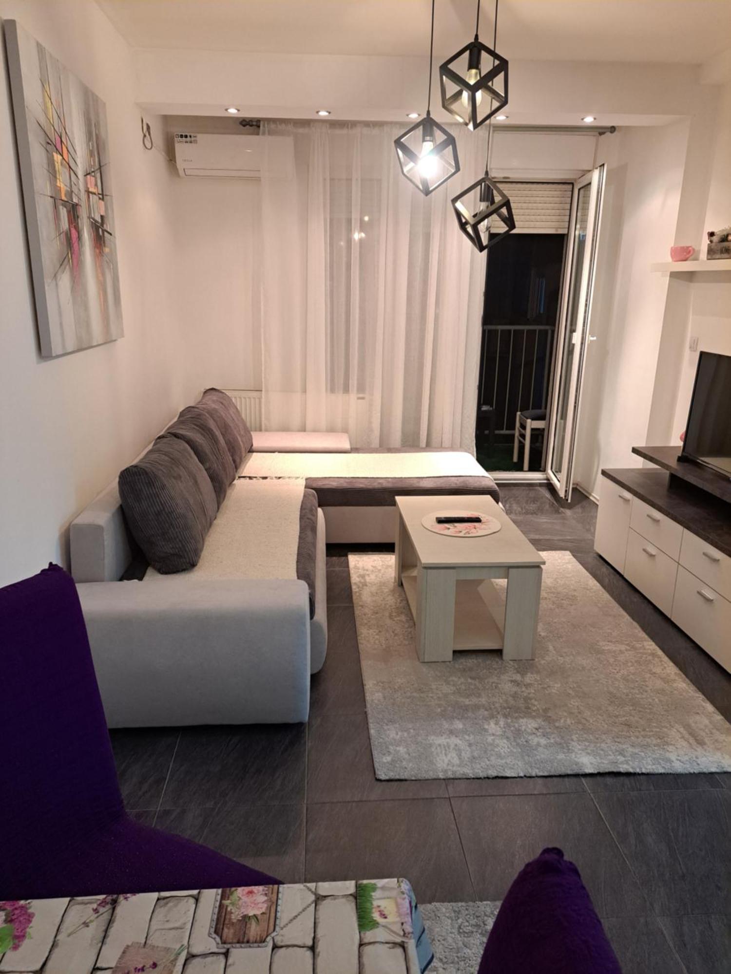 Stan Na Dan 021 Apartman Újvidék Kültér fotó